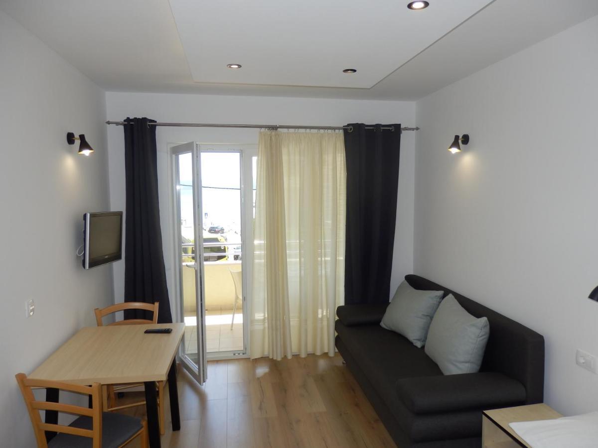 Apartments Rica 오미스 외부 사진