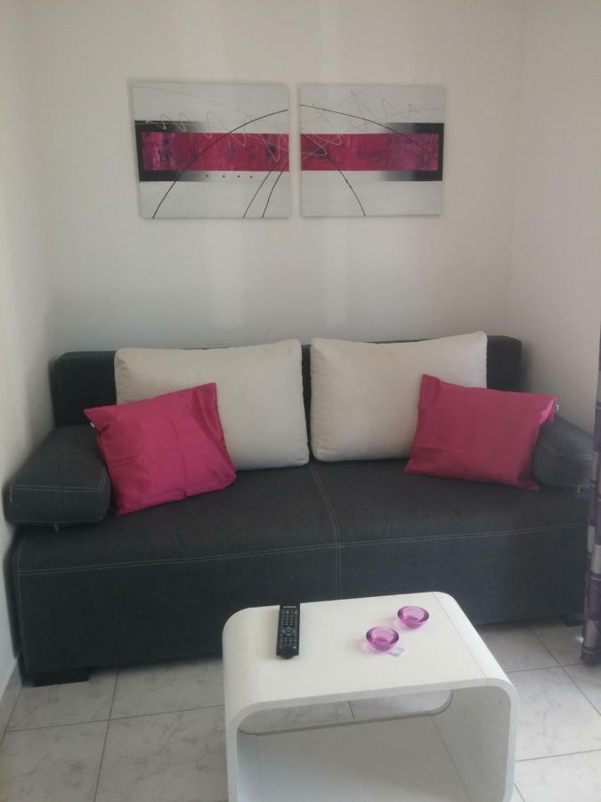 Apartments Rica 오미스 외부 사진