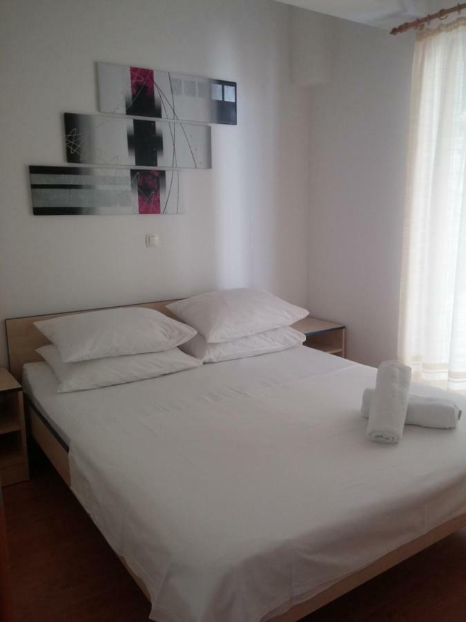 Apartments Rica 오미스 외부 사진