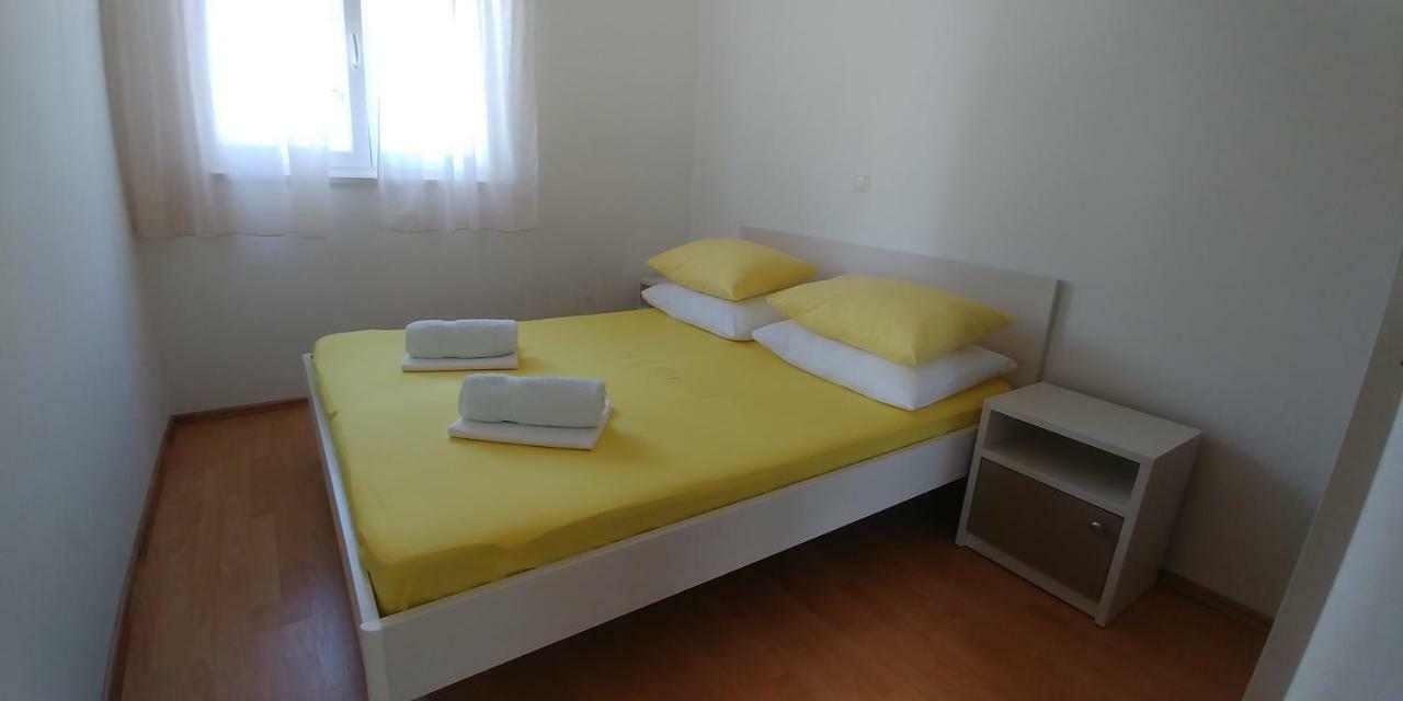 Apartments Rica 오미스 외부 사진
